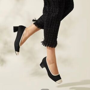 Classic Two-Tone Block Heel Pumps - Black/Cream